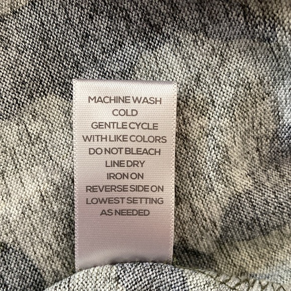 NY Collection, Woman Camo cowl Neck Knit Top. Size 14/16 - Picture 11 of 11